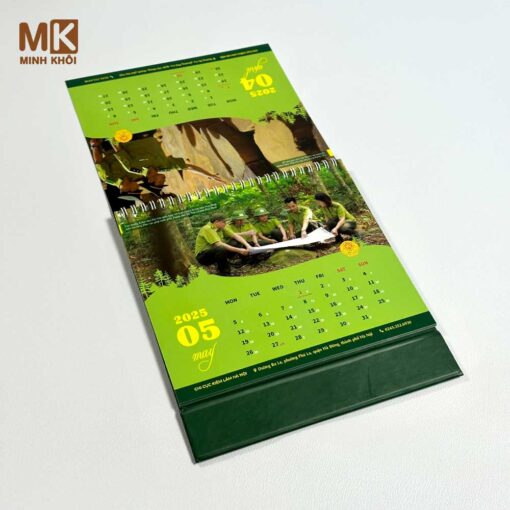 lịch để bàn in hình theo yêu cầu