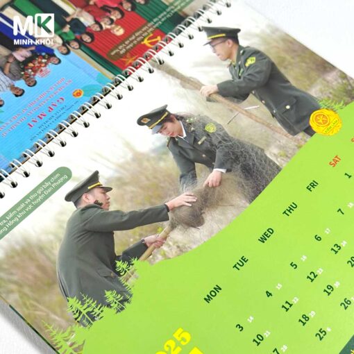 lịch để bàn in hình theo yêu cầu