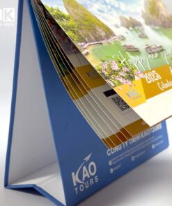 Mẫu lịch để bàn chữ A công ty KAOtours